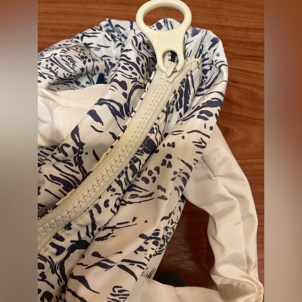 See By Chloe Navy and White Horse Print Puffy Joyrider Tote Bag - Picture 8 of 12